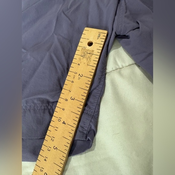 Mountain Hardware Miranda cargo hiking shorts purple size 8 - Picture 6 of 9